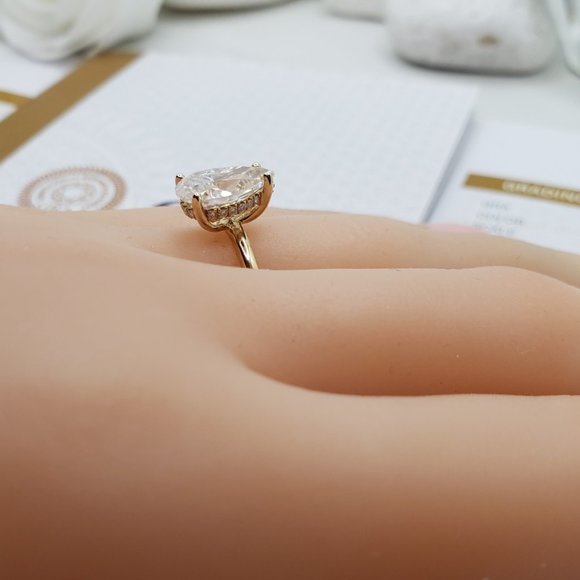 14K Yellow Gold 3 carats Pear Shaped Cut Moissanite Engagement Ring - Picture 5 of 13